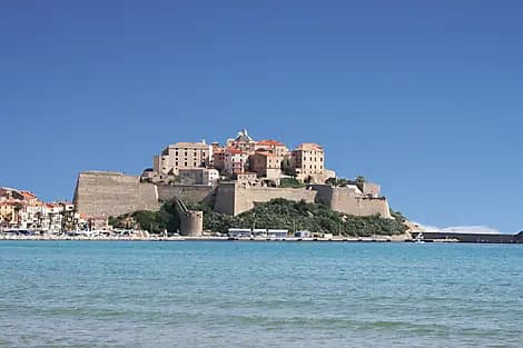 21 Août 26 - Calvi, Corse