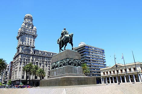 17 Mars 27 - Montevideo